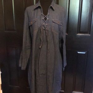 Denim dress. Size XL. Super cute. Excellent condition.
